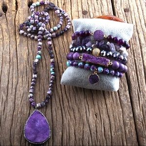 Necklace and bracelet set